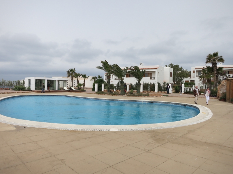 Maison de vacances avec piscine : les vérifications avant de réserver