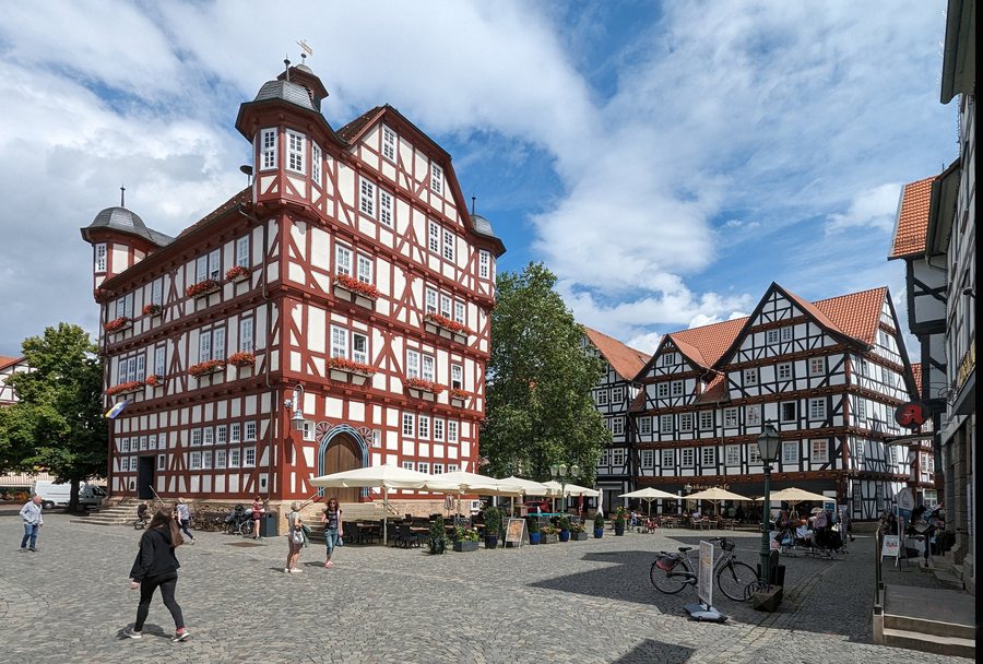 File:Melsungen-Rathaus-06-Marktplatz-2023-gje.jpg