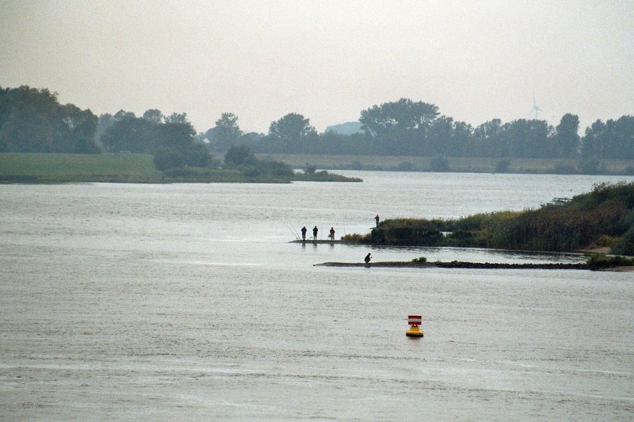 File:Marschacht-Elbe-1.jpg