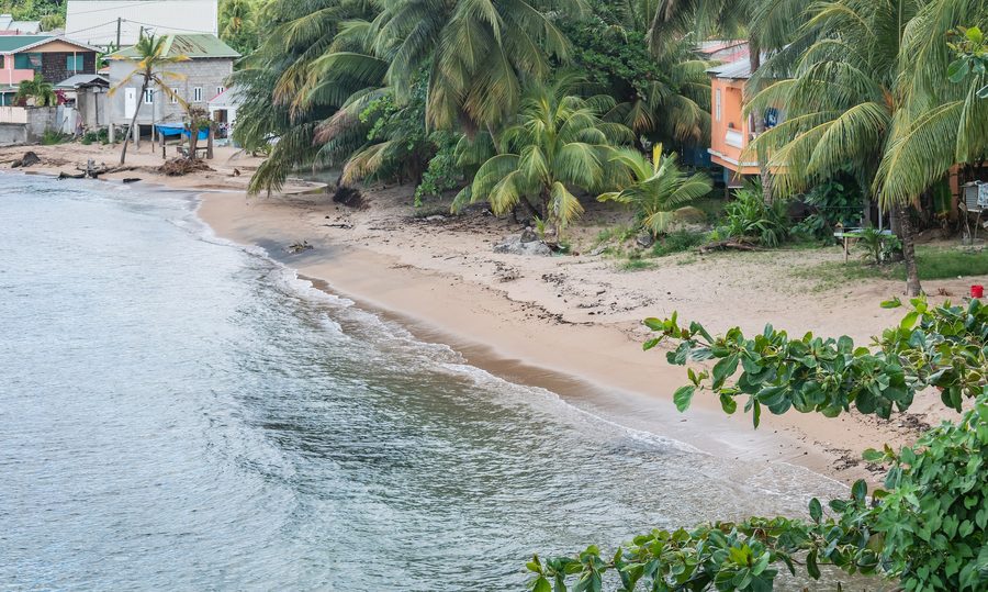 Vue côtière près de Calibishie