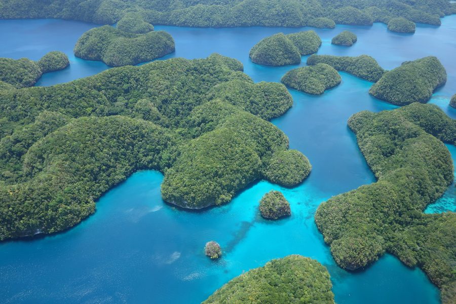 Vue aérienne des Rock Islands à Palau