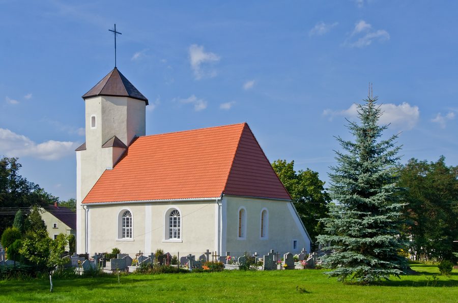 Église de la Visitation de la Bienheureuse Vierge Marie à Rębiszów, Pologne