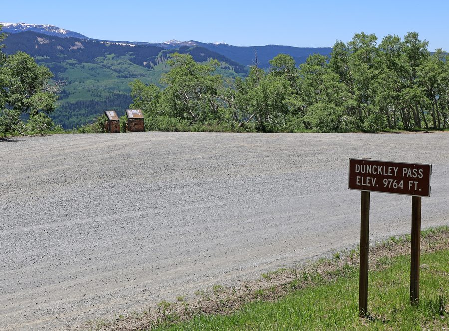 Col de Dunckley sur la route panoramique et historique Flat Tops Trail Scenic Byway dans le comté de Rio Blanco, Colorado