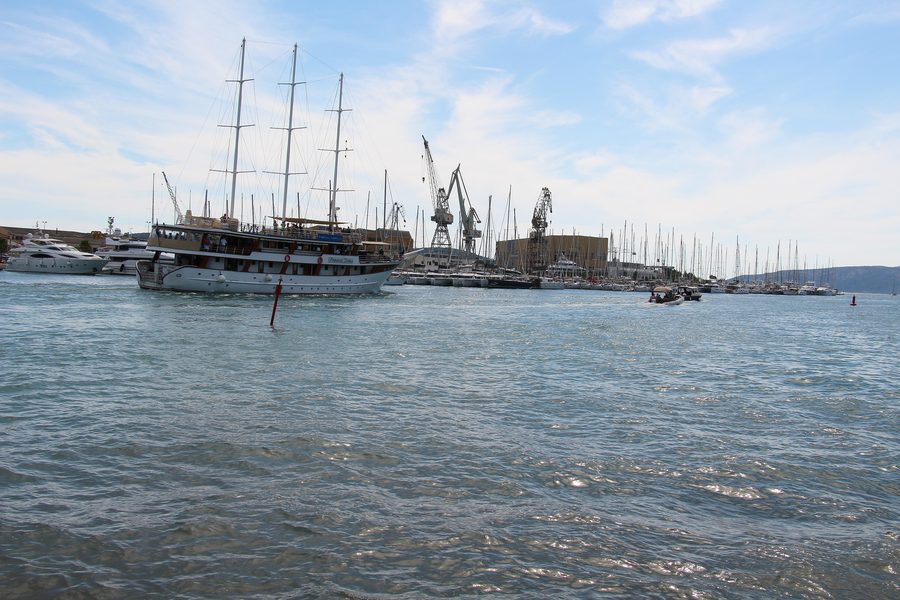Promenade portuaire Obala bana Berislavića à Trogir