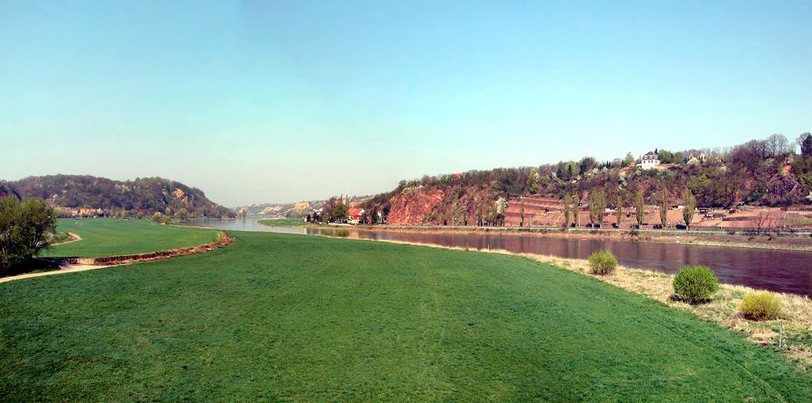 Vue sur l’Elbe près de Meißen et Winkwitz