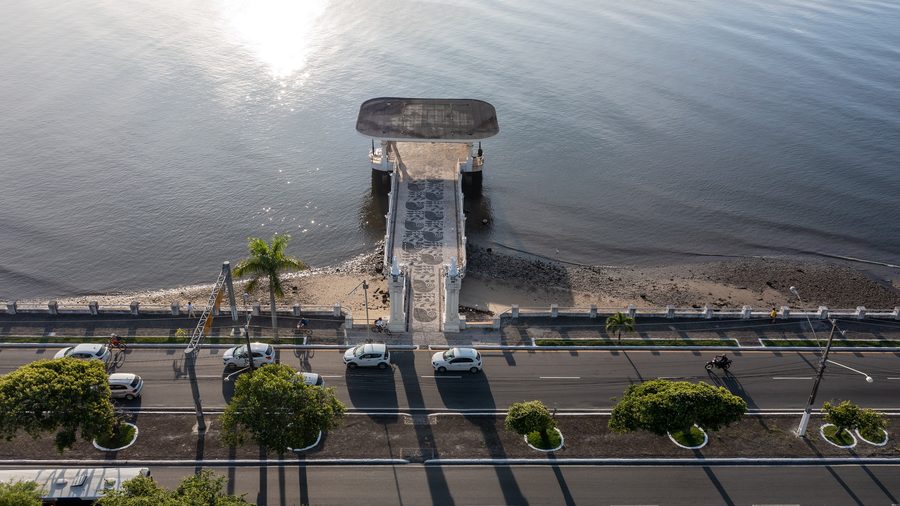 Vue aérienne du centre historique et du Ponte do Imperador à Aracaju