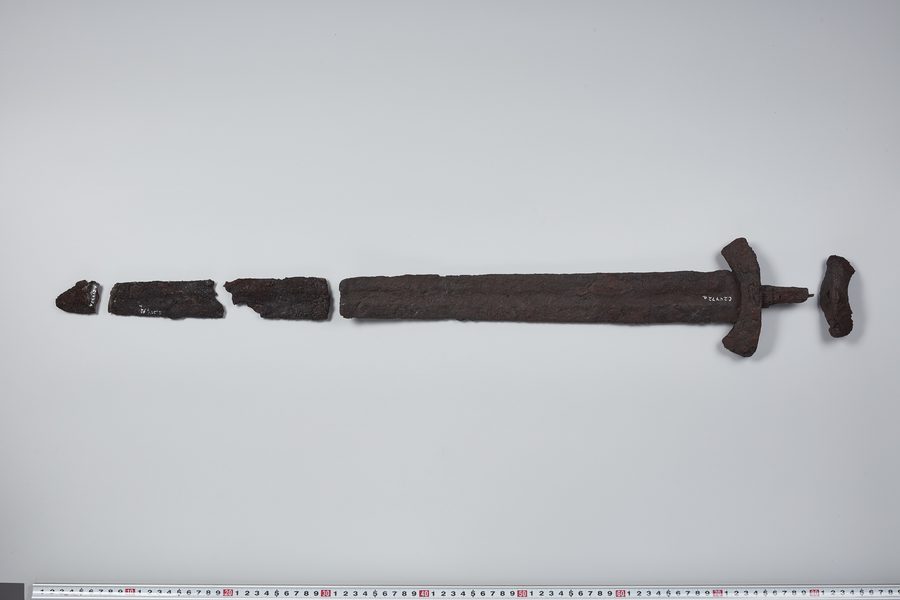 Épée viking à double tranchant de Heradsbygda près d’Elverum