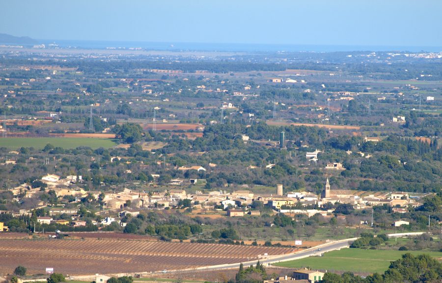 Village de Biniali vu depuis le Puig de Son Seguí, Santa Eugènia