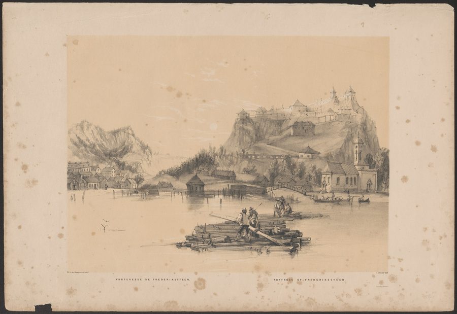 La forteresse de Fredriksten à Halden, sur une colline au-dessus de la ville.