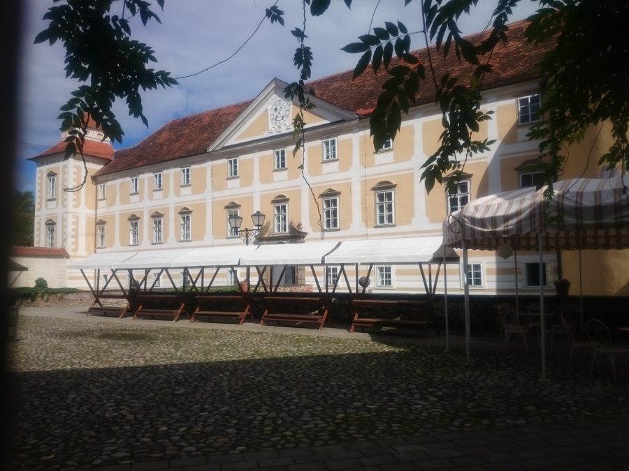 Cour intérieure du château de Slovenska Bistrica