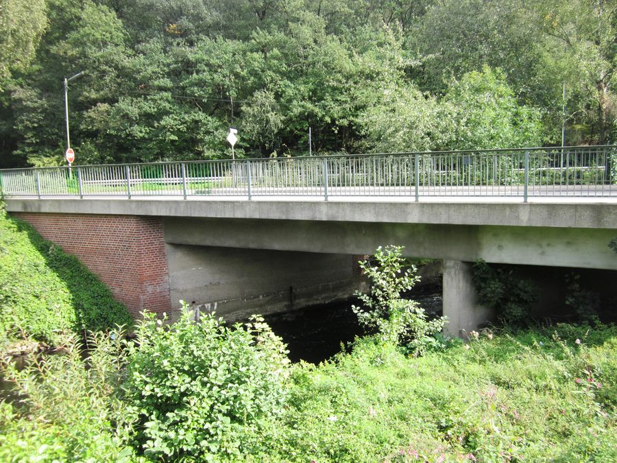 Pont routier au-dessus de l’Inde à Röhe à Eschweiler
