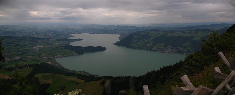 Vue sur le lac de Zoug