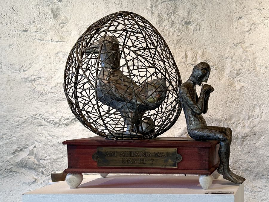 Machine poétique « Au commencement était l’œuf ..? » au musée Paul Guggenmann