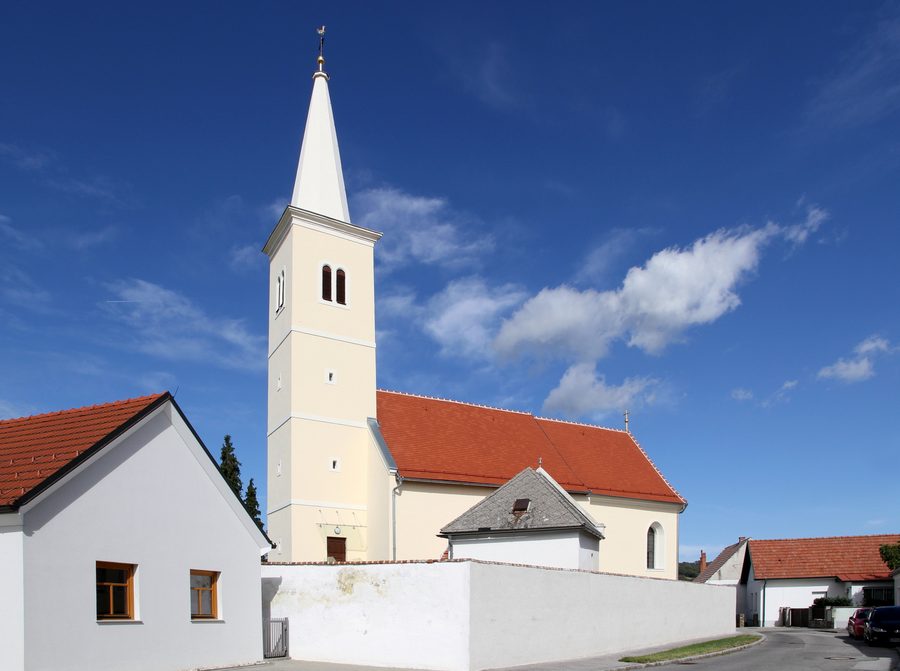 Église paroissiale catholique Saint-Jacques le Majeur à Ritzing dans le Burgenland