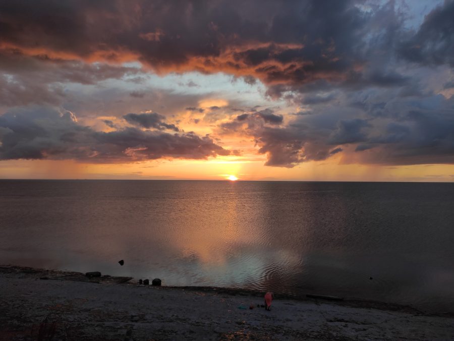Coucher de soleil sur la plage de Byxelkrok, Öland, Suède