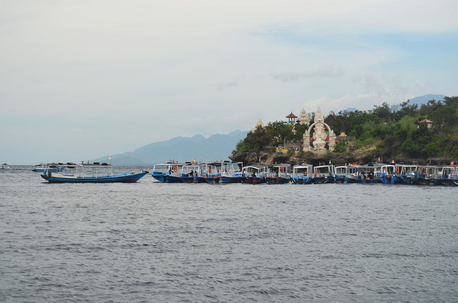 Paysage côtier de l’île de Menjangan dans le parc national de Bali Barat à Bali