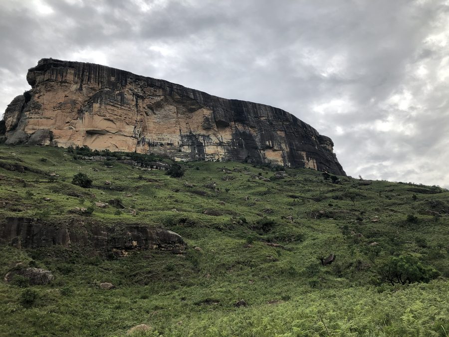 Paysage de montagne dans les Natal Drakensberg