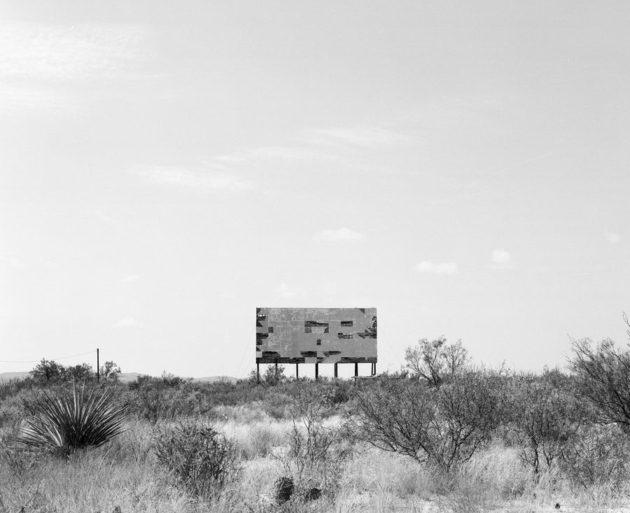 McCamey, Texas, avec un décor de désert et de drive-in