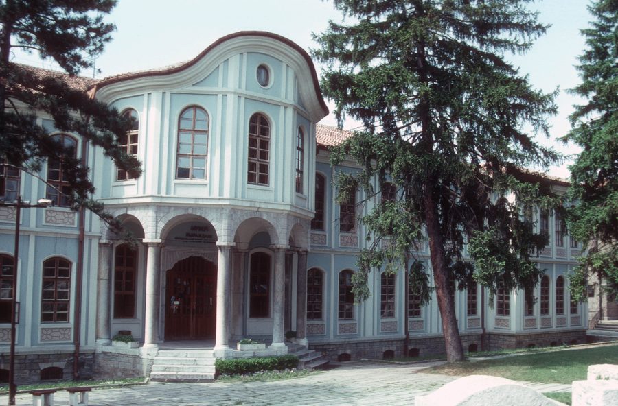 Maison historique de style de la Renaissance nationale bulgare dans la vieille ville de Veliko Tarnovo