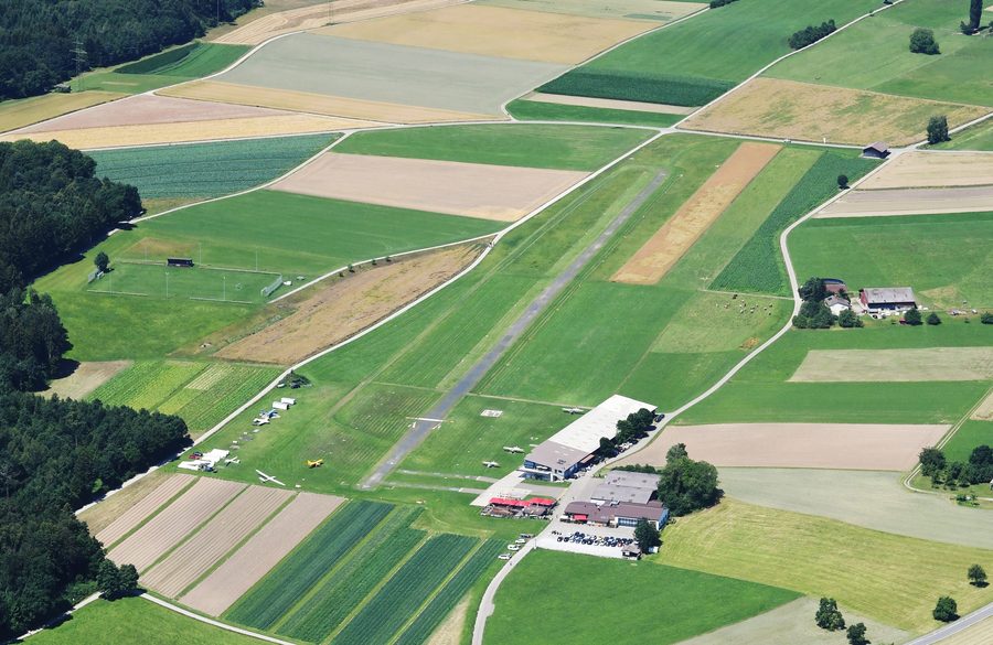 Vue aérienne de l’aérodrome de Speck-Fehraltorf