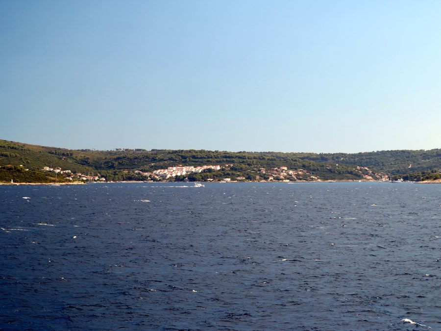 Vue sur la baie de Nečujam sur l’île de Šolta