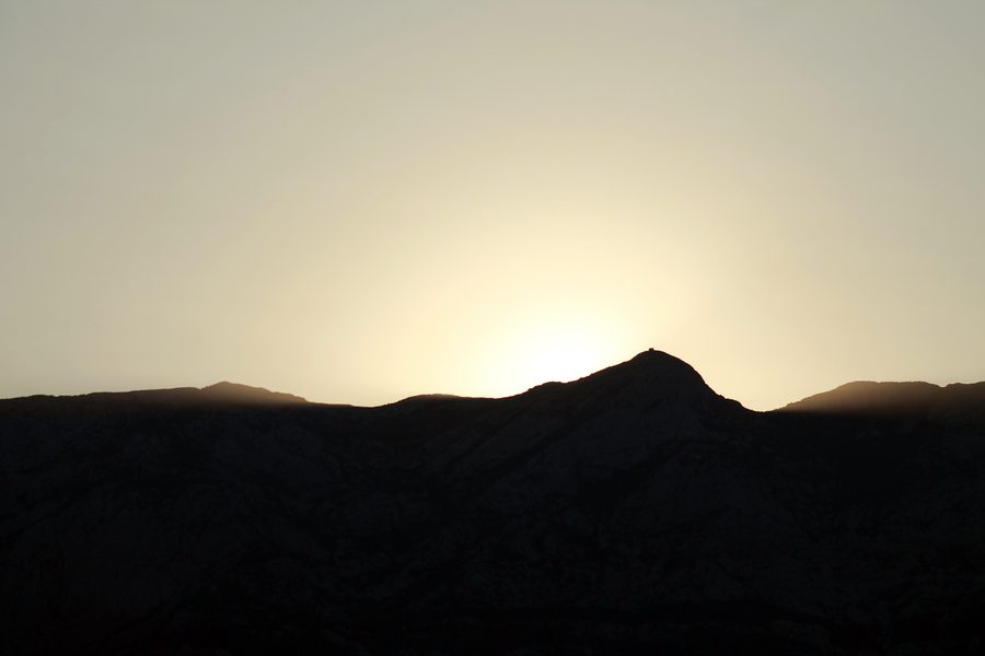 Massif du Biokovo près de Makarska à la lumière du matin