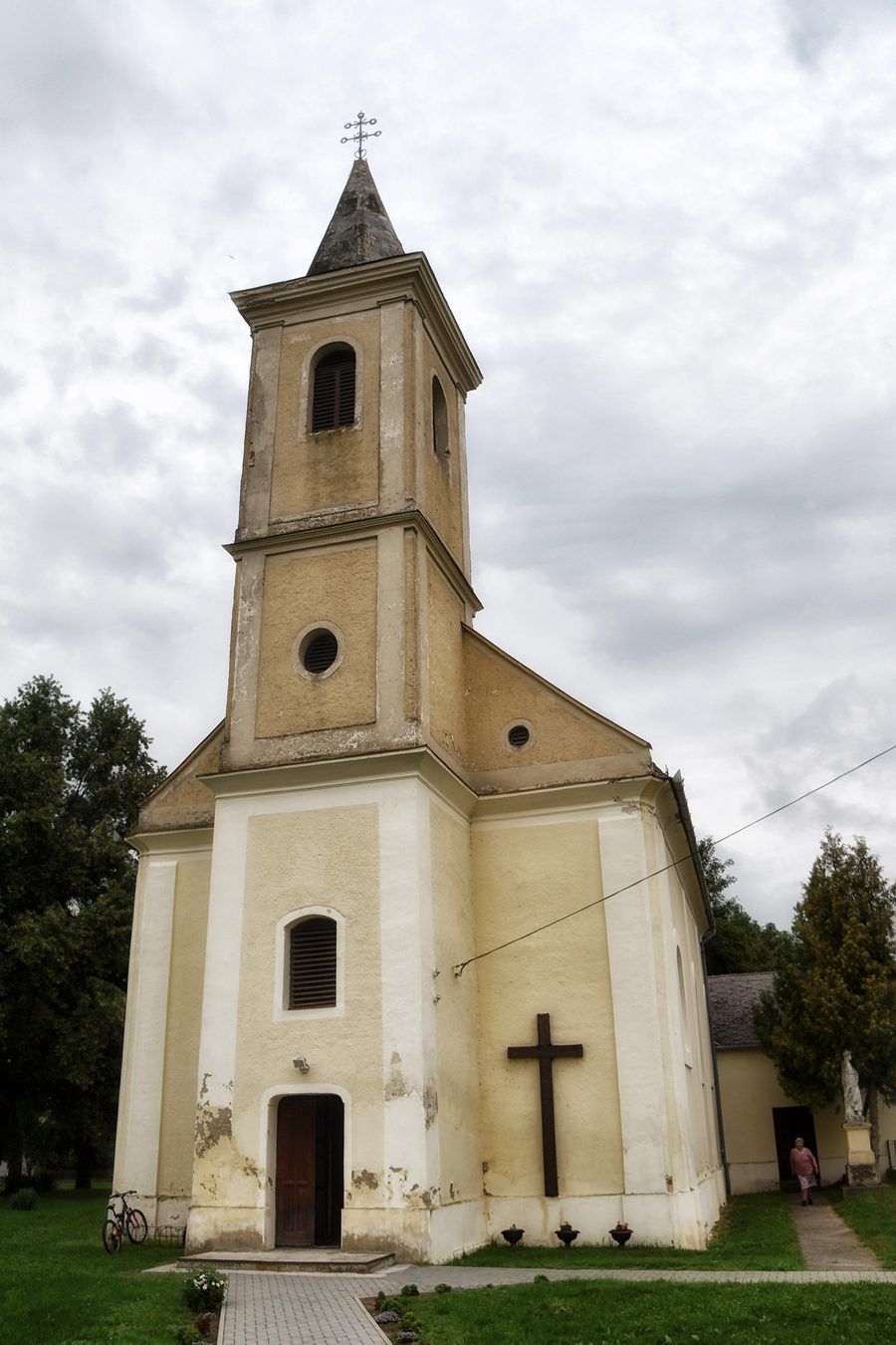 Vue extérieure de l’église Páduai Szent Antal-templom à Somogyszentpál