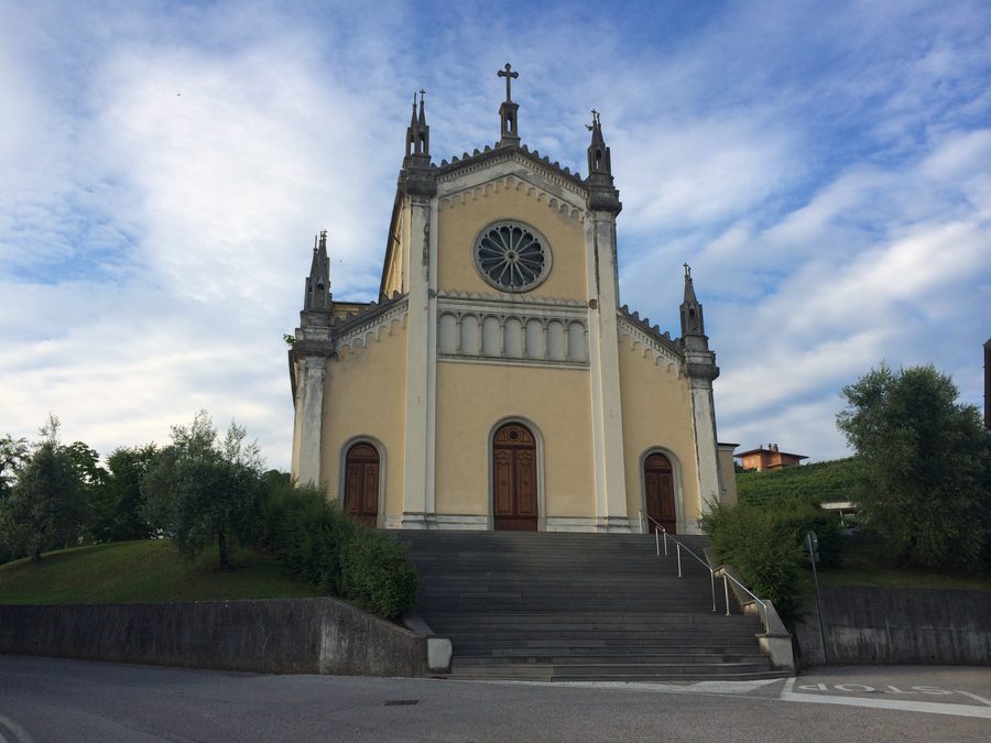Église San Michele Arcangelo à Savorgnano, sur le territoire de Povoletto