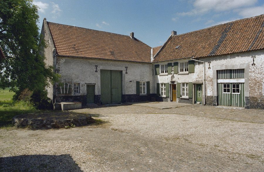 Bâtiments annexes du Kasteel Ten Hove à Grathem