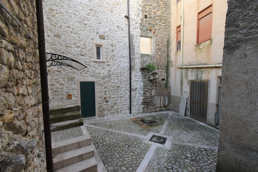 Cortile Canzeri à Bivona