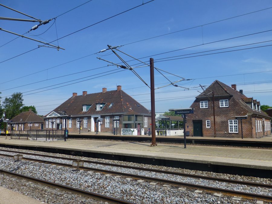 Gare de Hedehusene sur la ligne ferroviaire au Danemark