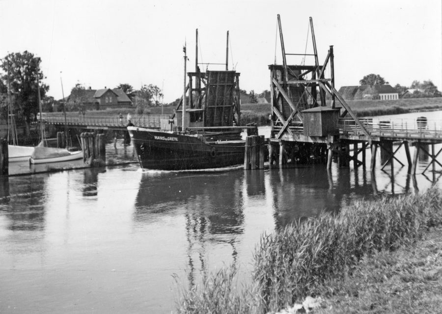 Vieux pont levant de Heiligenstedten sur la Stör