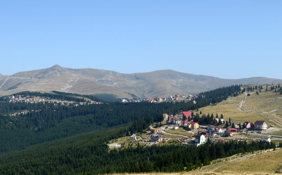 Vue sur la station de montagne de Rânca dans le județ de Gorj