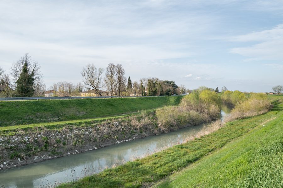 Panaro près de Ravarino dans la province de Modène