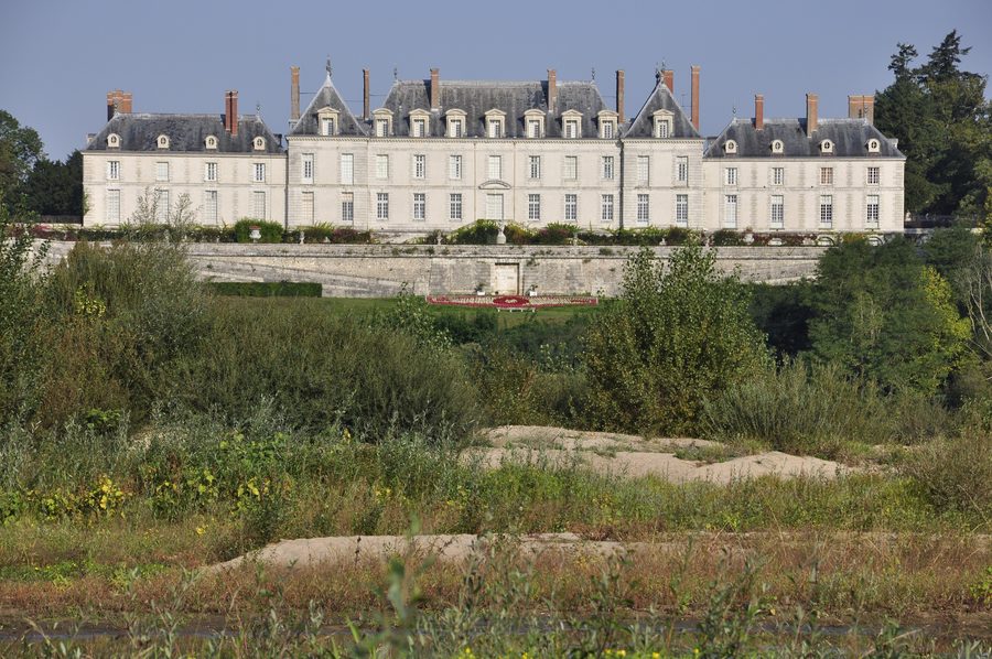 Château de Menars sur la Loire dans le département du Loir-et-Cher