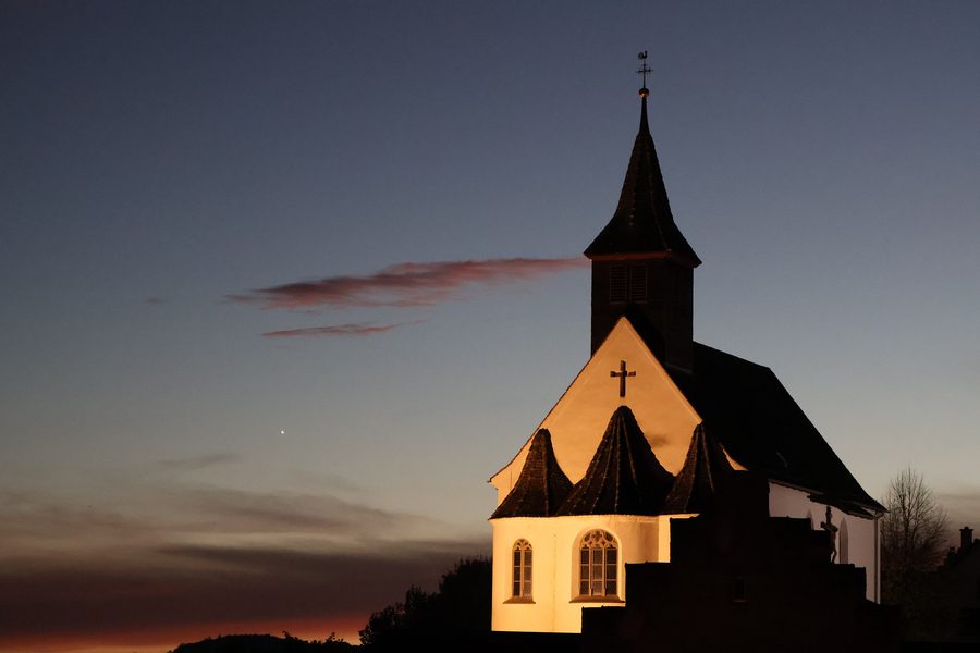 Église du château de Rheinau au crépuscule