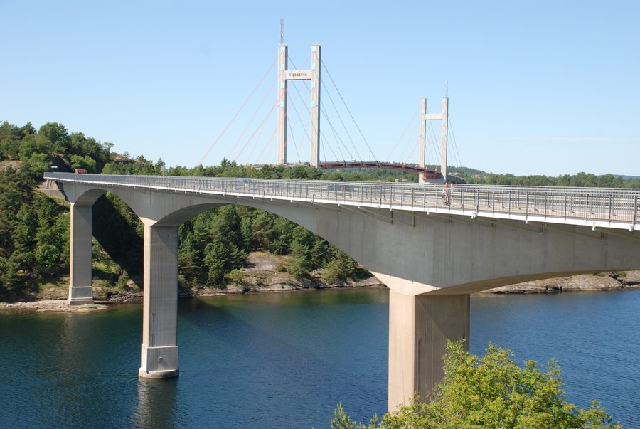 Källösundsbron entre Stenungsön et Källön près de Stenungsund sur la côte ouest de la Suède