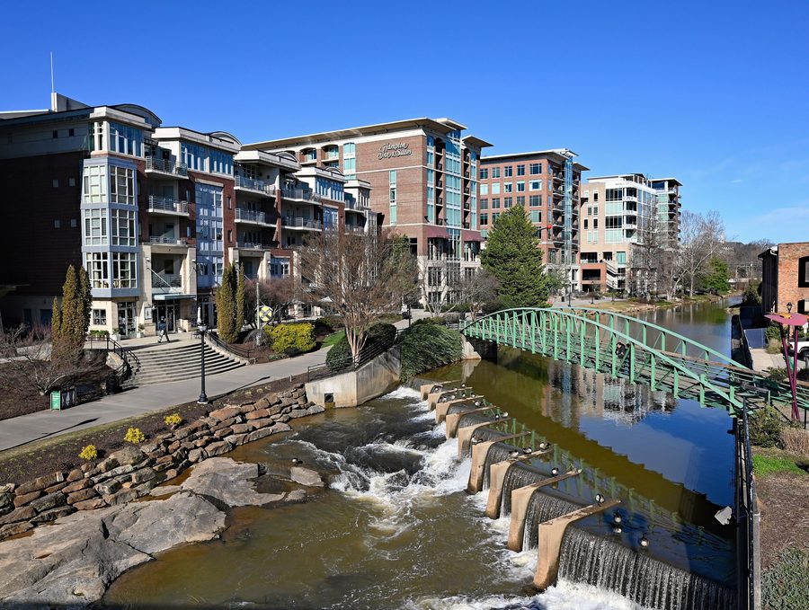 Rivière Reedy traversant Greenville, Caroline du Sud