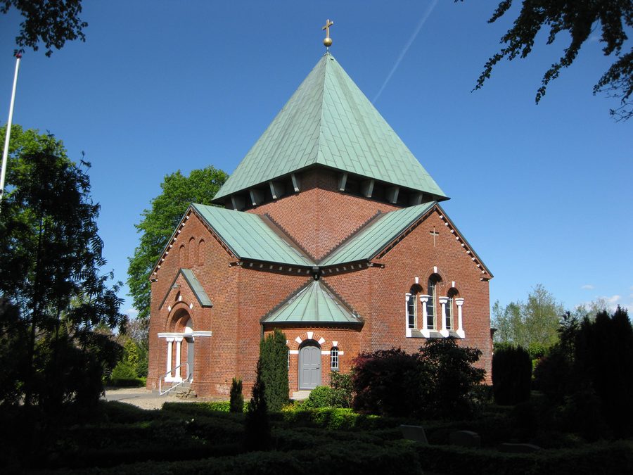 Hovborg Kirke dans le village de Hovborg, dans le Jutland du Sud