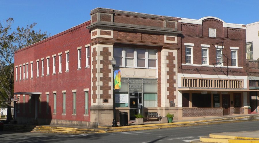 Bâtiments historiques à l’angle de 3rd Street et Courthouse Street à Leesville, Louisiane