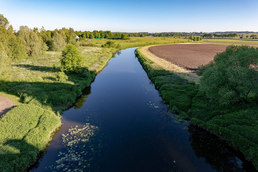 Vue du pont à trois arches sur la Stever à Olfen, en Rhénanie-du-Nord-Westphalie