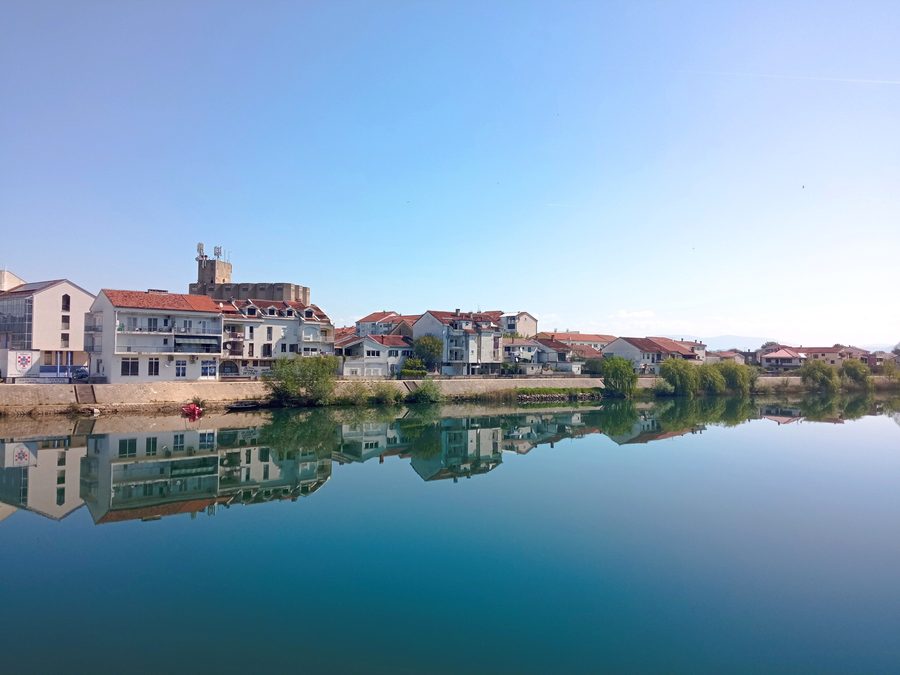 Promenade Šetalište A satnije ZNG à Metković