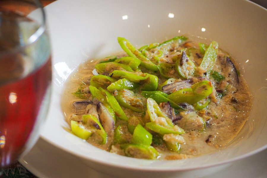 Plat épicé du Bicol