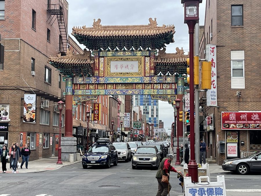 Scène de rue dans le Chinatown de Philadelphie