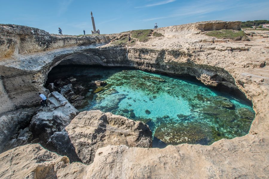 Grotta della Poesia à Roca Vecchia sur la côte adriatique près de Melendugno