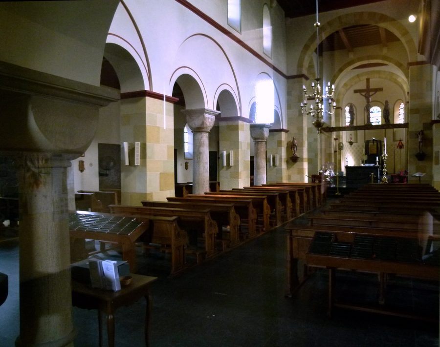 Nef romane de la Sint-Amelbergabasiliek, l’ancienne église monastique de l’abbaye de Susteren