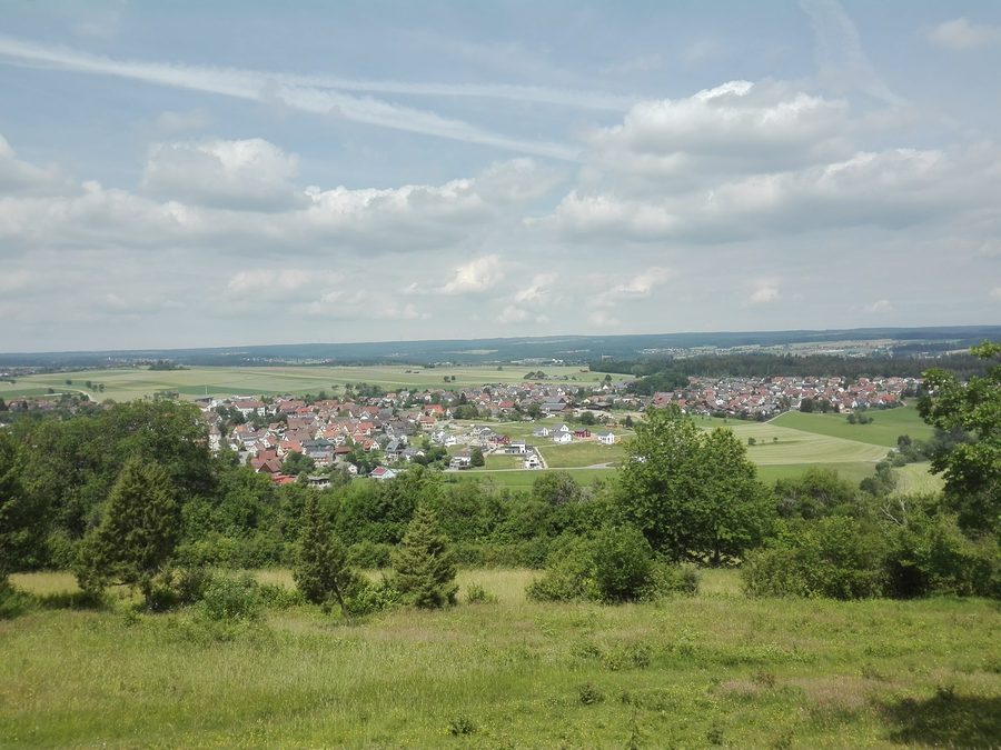 Vue depuis le Kapf d’Egenhausen sur Egenhausen et le paysage environnant