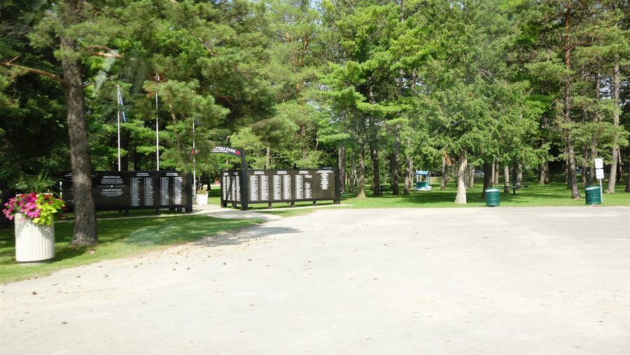 Peacekeepers Park à Angus, Ontario