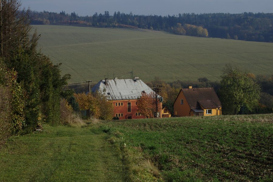 Vue sur la vallée près de Moravský Beroun dans la région d’Olomoucký kraj