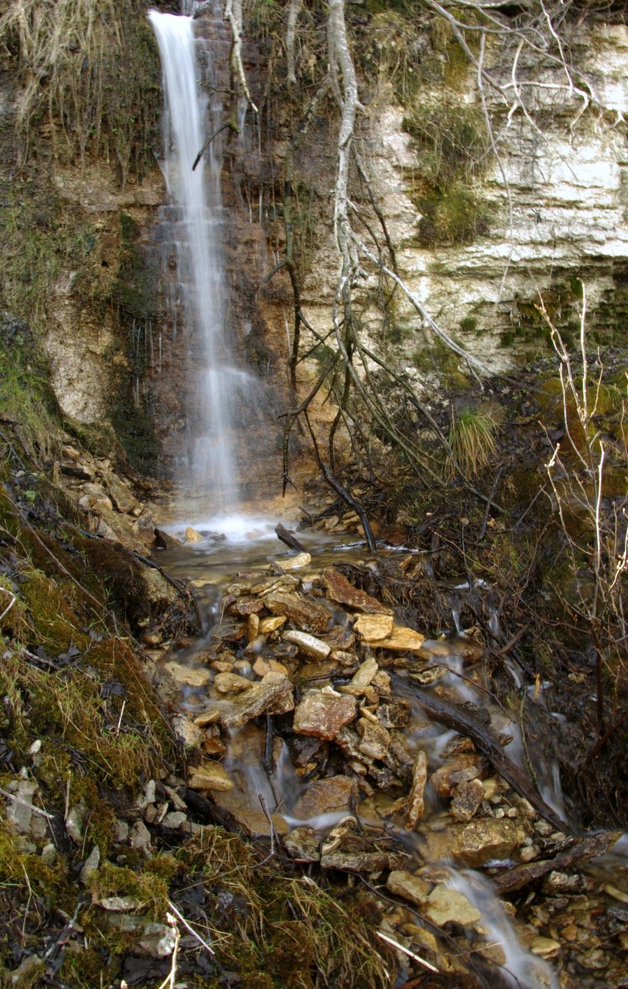 Cascade de Põllküla dans le village de Kersalu, comté de Harju